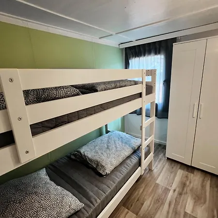 Ferienhaeuser Insel Usedom Waldhaus 2 Mit Whirlpool - Direkt Am Achterwasser Lutow