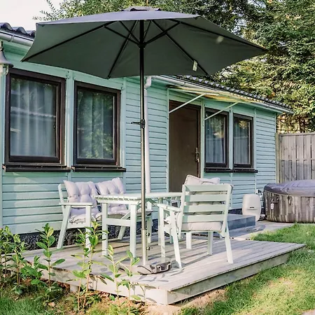 Ferienhaeuser Insel Usedom Waldhaus 2 Mit Whirlpool - Direkt Am Achterwasser * Lutow
