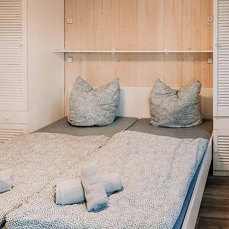 Holiday home Ferienhaeuser Insel Usedom Waldhaus 2 Mit Whirlpool - Direkt Am Achterwasser