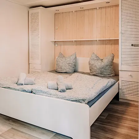 Holiday home Ferienhaeuser Insel Usedom Waldhaus 2 Mit Whirlpool - Direkt Am Achterwasser